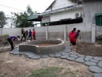 Đoàn thanh nhiên lao động xây dựng vườn cổ tích